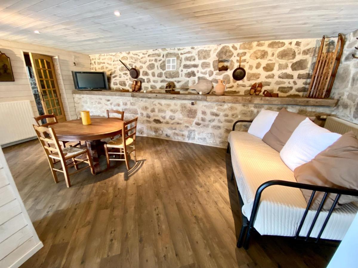 Gite De Groupe 160M2, 15P, Salle De Reception, Jardin, Terrasse Mazan-l'Abbaye Экстерьер фото