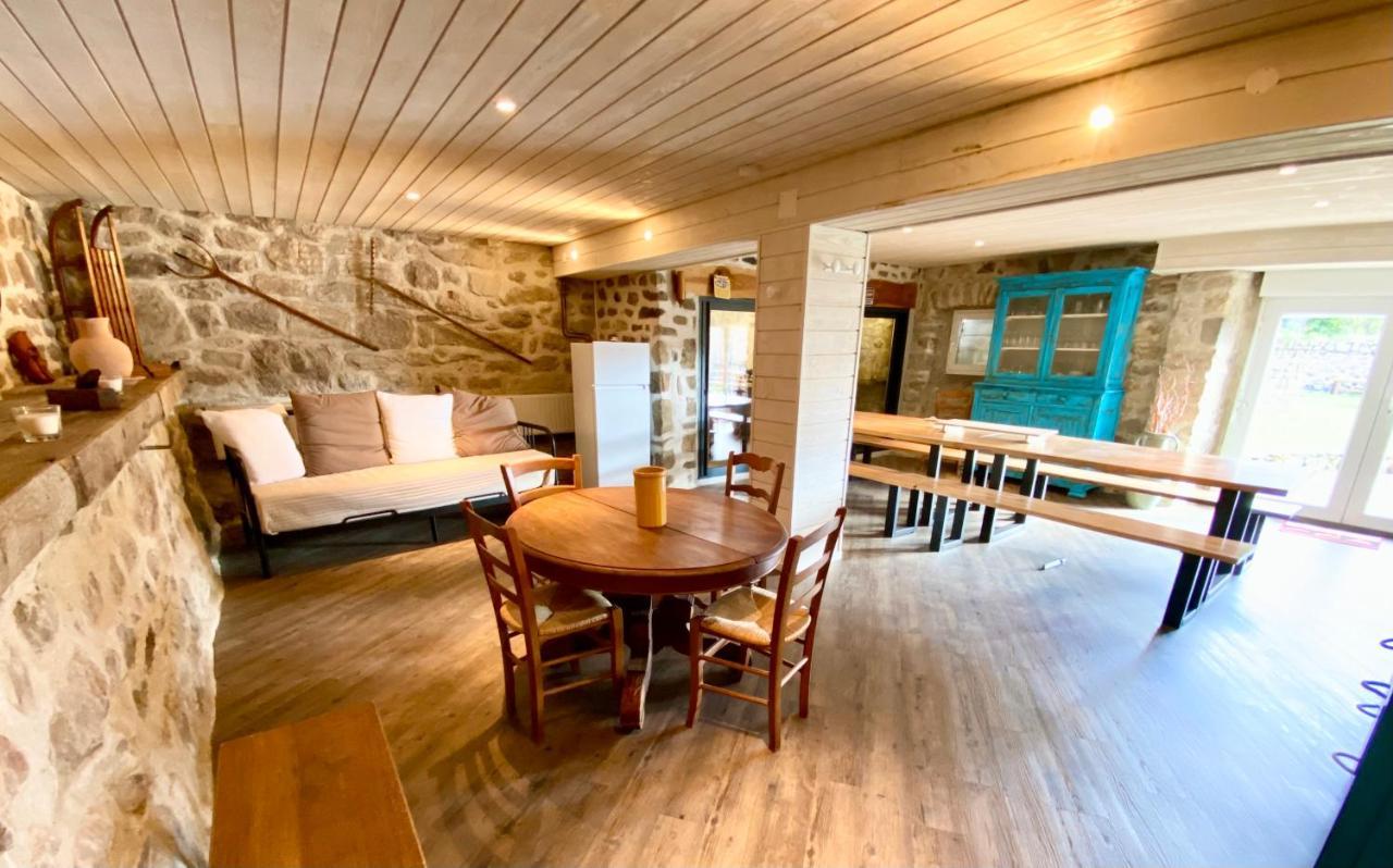 Gite De Groupe 160M2, 15P, Salle De Reception, Jardin, Terrasse Mazan-l'Abbaye Экстерьер фото